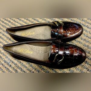 Life Stride Brown Croc-Embossed Loafers